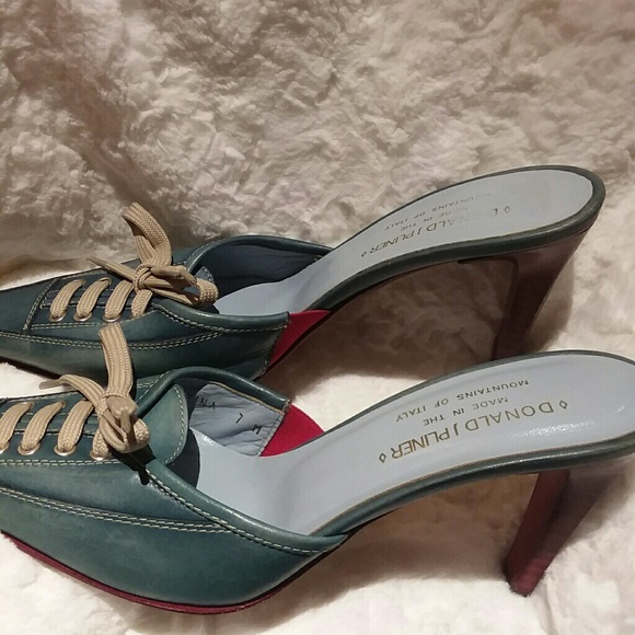 Donald J. Pliner Lezina Mules Heels Size 7M - Picture 8 of 8